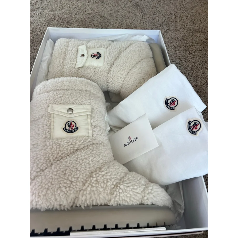 Women's Moncler White Gaia Pocket Mid Shearling Winter Boots 40 (9-10)